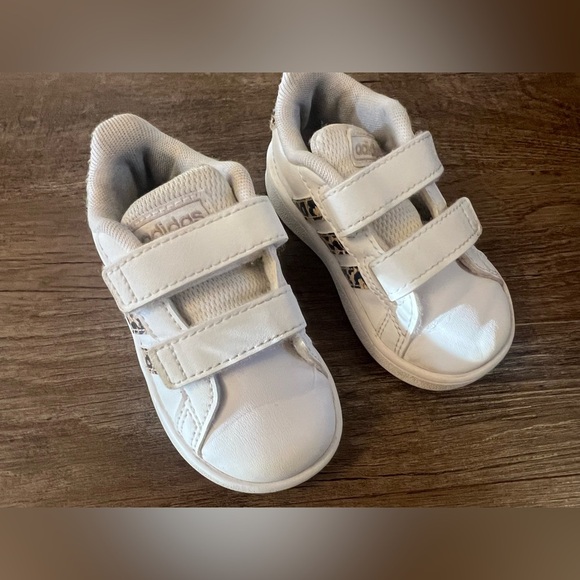 adidas Toddlers Grand Court Leopard Trainers, Size-5 Minimally Worn - Picture 4 of 6